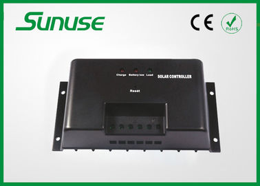De Regelgever van het de Lastencontrolemechanisme van het hoog rendement10a MPPT Zonnepaneel 12V/24V autoschakelaar