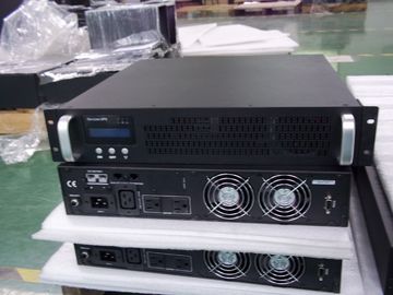 Het rek zet Online HF UPS 1-3KVA 110Vac, 120Vac, 127vac op