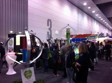 Douanewind en Zonnemacht op de Turbinehoog rendement van de Netwind